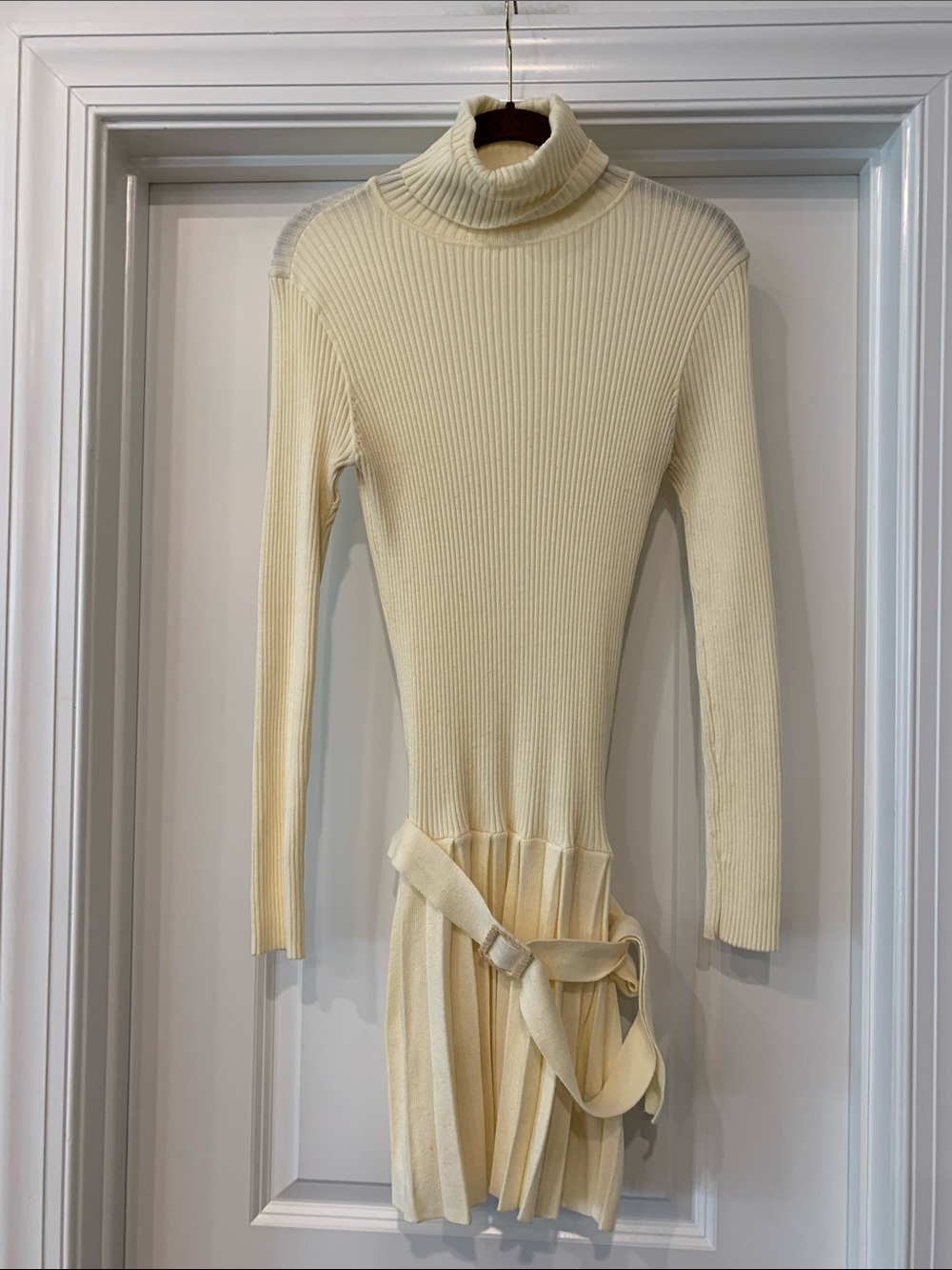 Cream Ribbed Knit Dress with drop waist belted S NWOT
